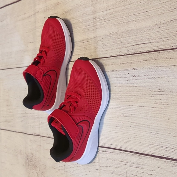 Nike Other - New Nike sneakers